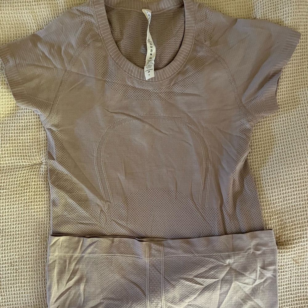 Lululemon Swiftly Tech Tee